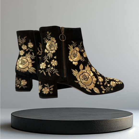 NEW Johnny Was Black Women´s Size 39Gold Embroidered...
